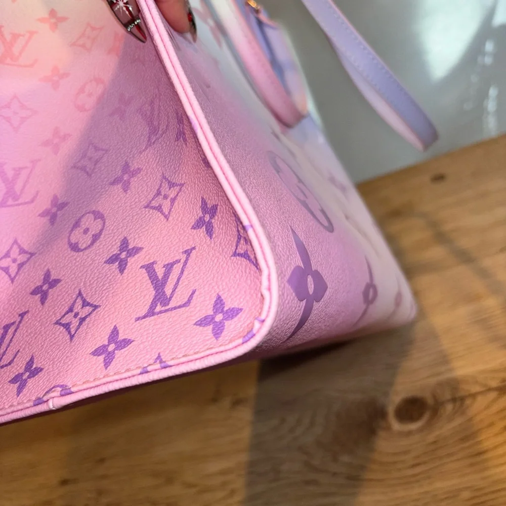 Louis Vuitton OnTheGo GM Sunrise Pastel - Picture 13 of 14
